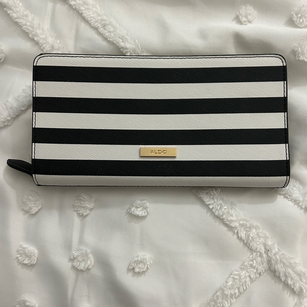 NWOT Aldo Black/White Striped Wallet